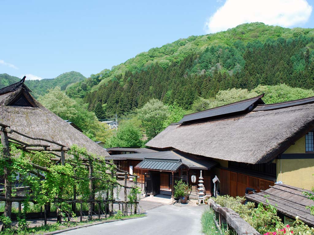 かやぶきの郷　薬師温泉　旅籠