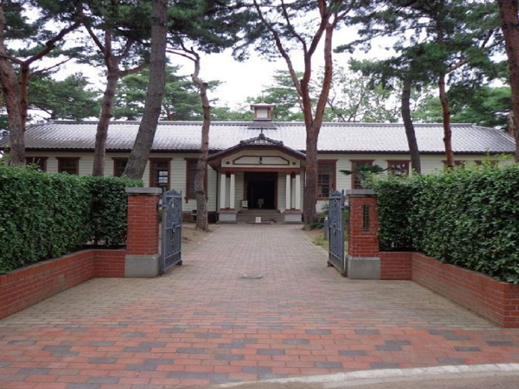 蚕糸記念館