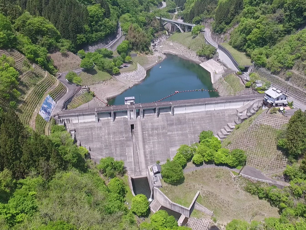 塩沢ダム