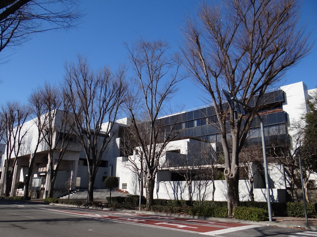 県立図書館